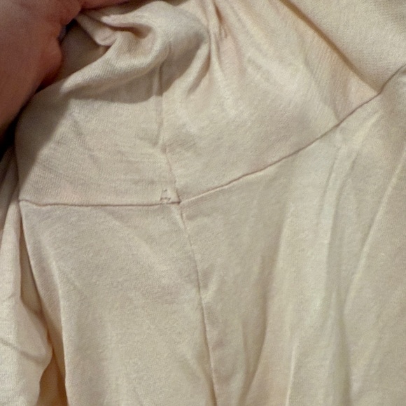 Hanro Long Sleeve Nightgown-Light Pink - Picture 7 of 11